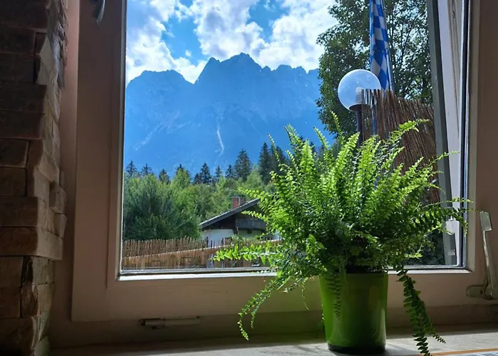 Zum Eibsee بيت للعطل *